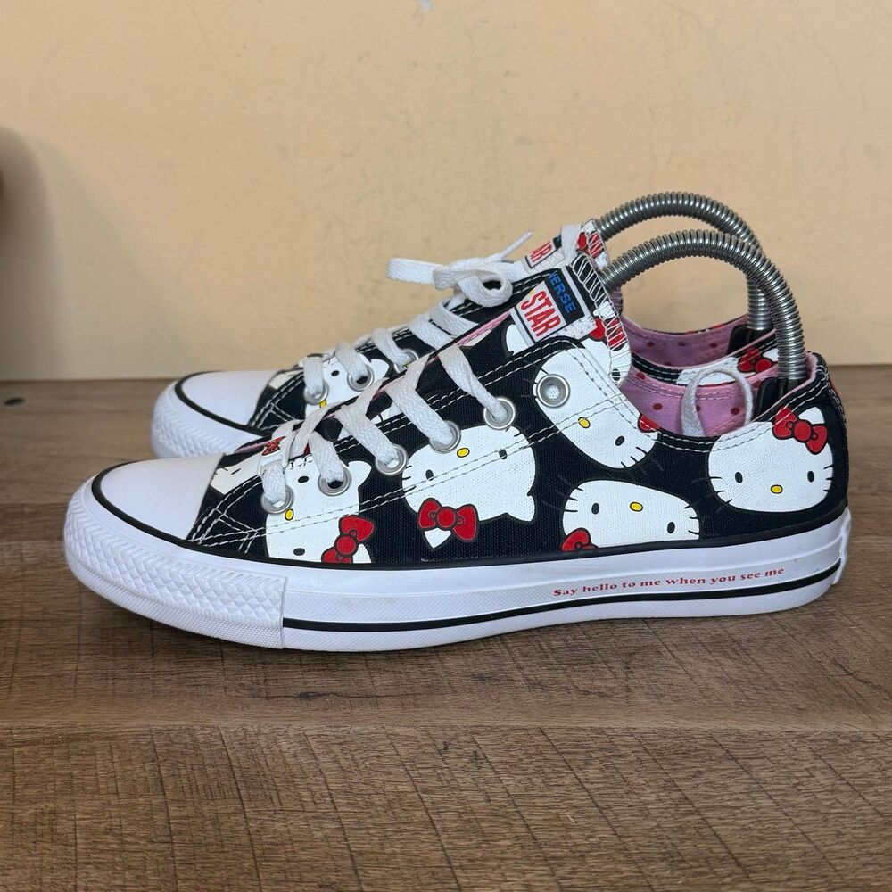 Hello Kitty x Converse Chuck Taylor All Star Ox Women’s size 8 shoes 162947C